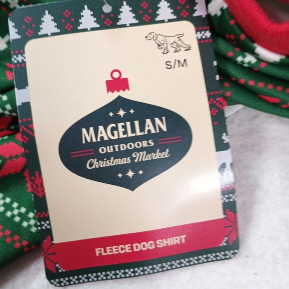 Magellan Outdoors Dog Shirt S/M Fleece Red Green Christmas Market NWT Pet Outfit - Picture 5 of 14